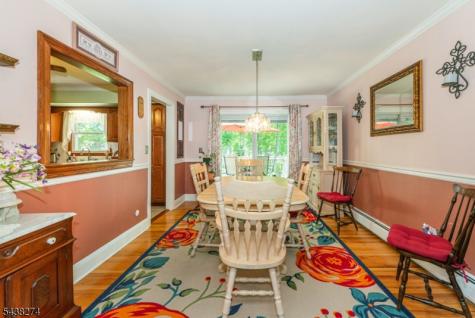 21 Whitegate Road Roxbury NJ 07876