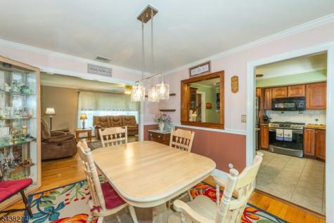 21 Whitegate Road Roxbury NJ 07876