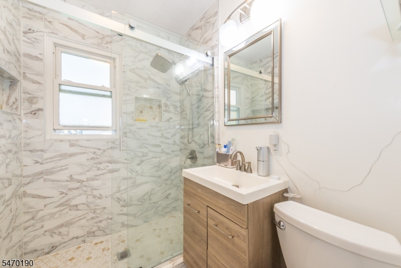 214 Villa Place Rahway NJ 07065