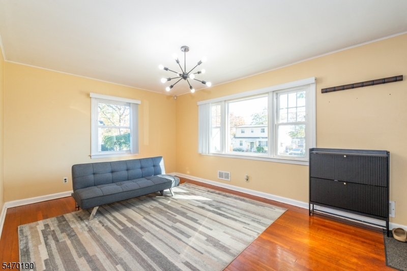 214 Villa Place Rahway NJ 07065