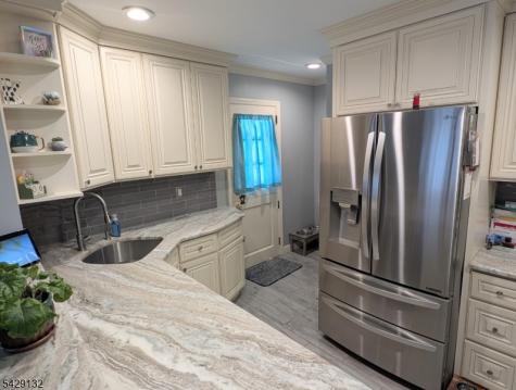 19 Kathryn Street Clark NJ 07066