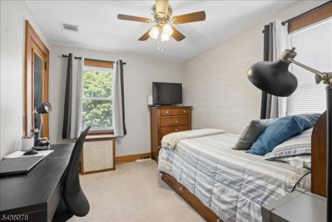 79 Franklin Place Totowa NJ 07512