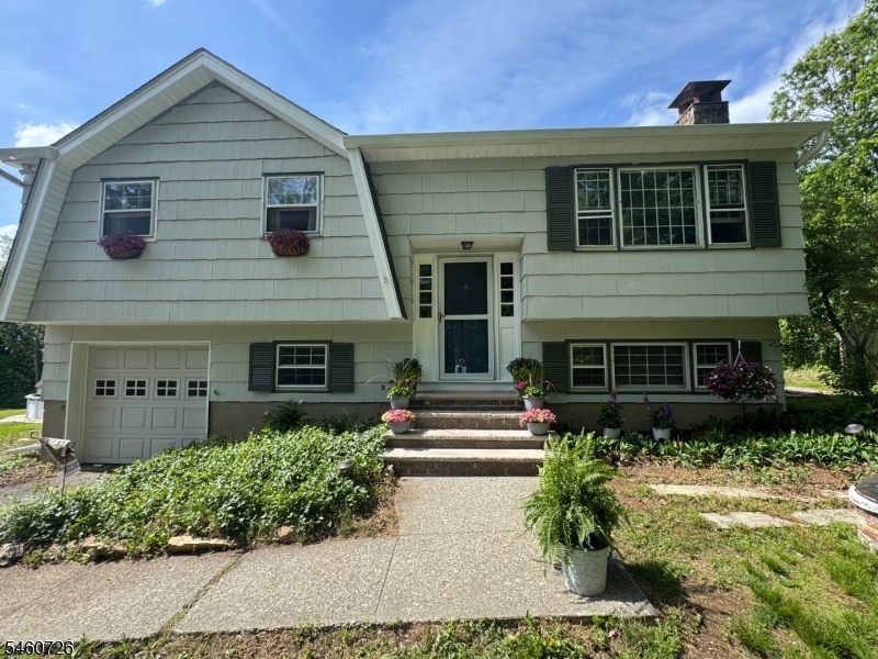 55 Mary Ann Road Jefferson NJ 07438