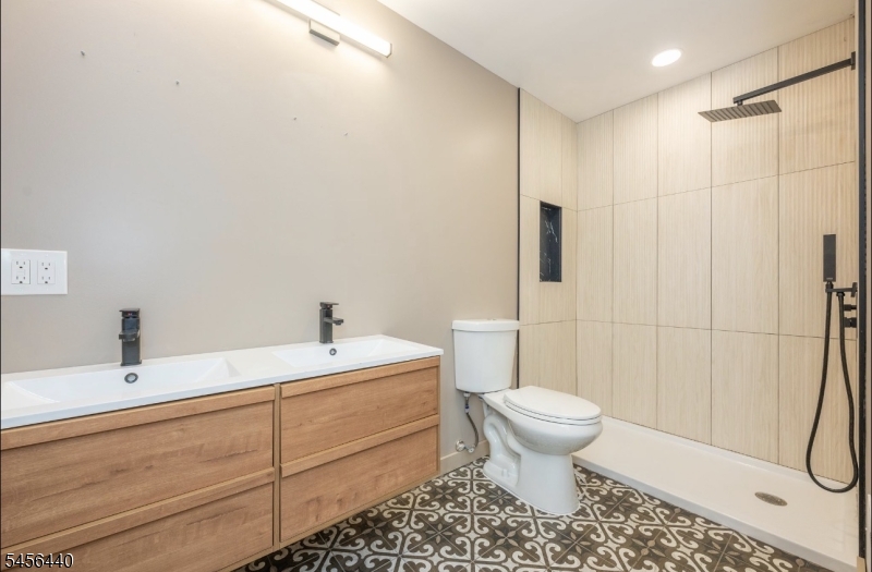 33 Orchard Drive Vernon NJ 07462