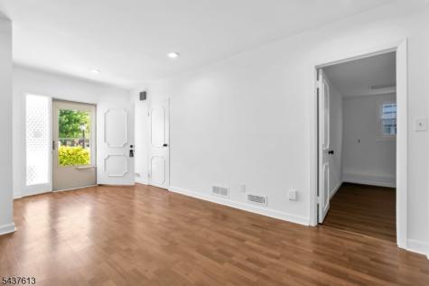 23 Colonial Drive Bayonne NJ 07002