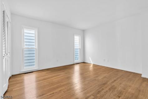 23 Colonial Drive Bayonne NJ 07002