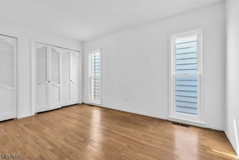 23 Colonial Drive Bayonne NJ 07002