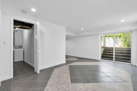 23 Colonial Drive Bayonne NJ 07002