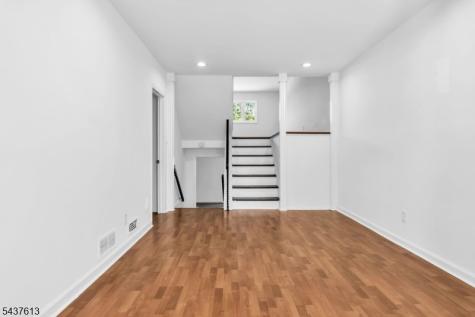 23 Colonial Drive Bayonne NJ 07002