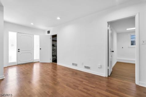 23 Colonial Drive Bayonne NJ 07002