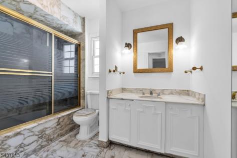 23 Colonial Drive Bayonne NJ 07002