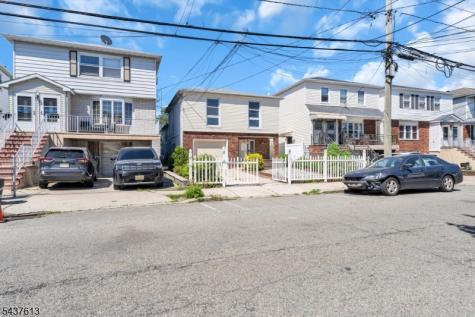 23 Colonial Drive Bayonne NJ 07002