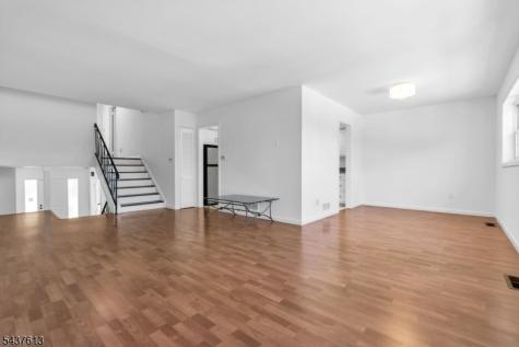 23 Colonial Drive Bayonne NJ 07002