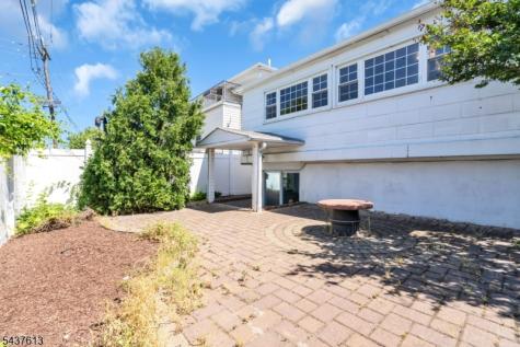 23 Colonial Drive Bayonne NJ 07002