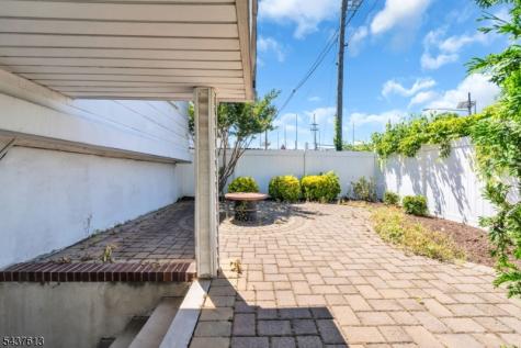 23 Colonial Drive Bayonne NJ 07002