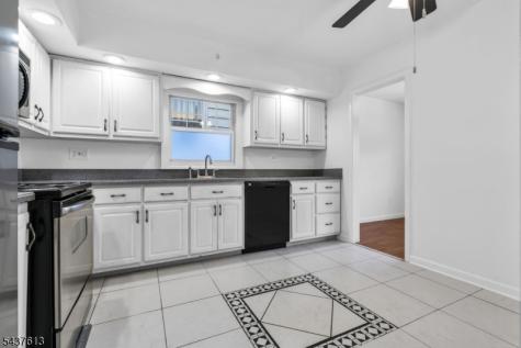 23 Colonial Drive Bayonne NJ 07002