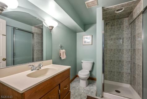 411 Snyder Road Wyckoff NJ 07481
