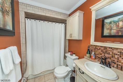 33 Lawrence Road Randolph NJ 07869