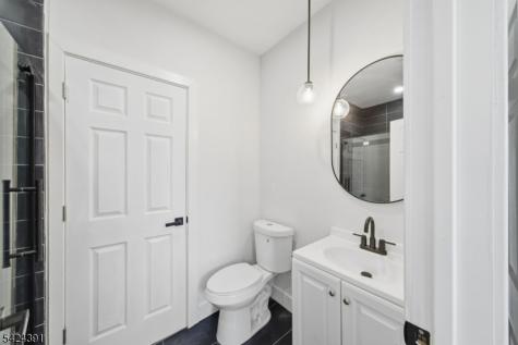66 Girard Place Newark NJ 07108