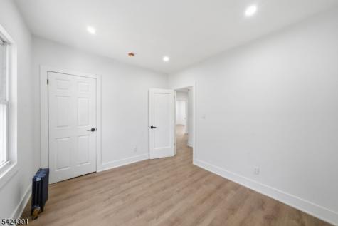 66 Girard Place Newark NJ 07108