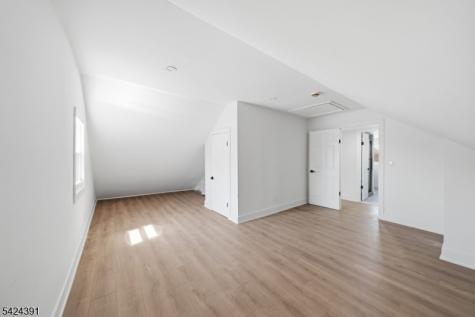 66 Girard Place Newark NJ 07108