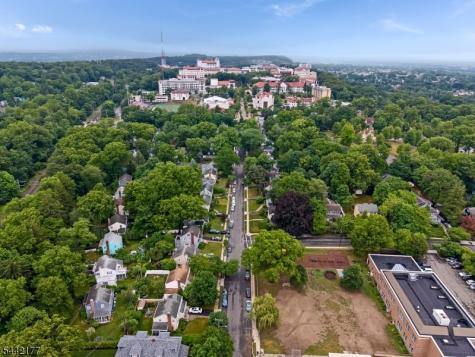24 College Avenue Montclair NJ 07043
