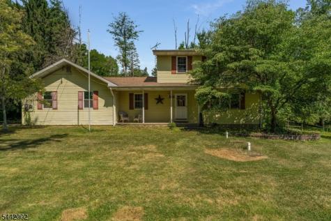 270 Andersen Road Holland NJ 08848