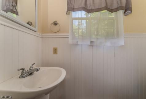 270 Andersen Road Holland NJ 08848