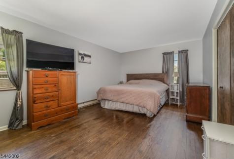 270 Andersen Road Holland NJ 08848