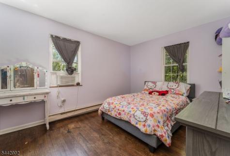 270 Andersen Road Holland NJ 08848