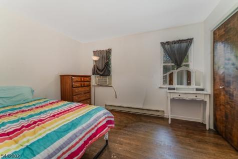 270 Andersen Road Holland NJ 08848