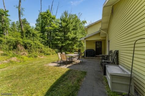 270 Andersen Road Holland NJ 08848