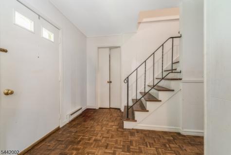 270 Andersen Road Holland NJ 08848