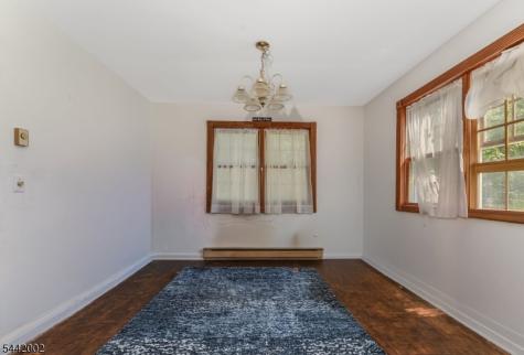 270 Andersen Road Holland NJ 08848