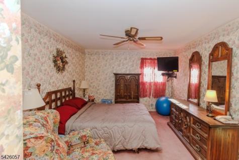 286 Harris Avenue Middlesex NJ 08846