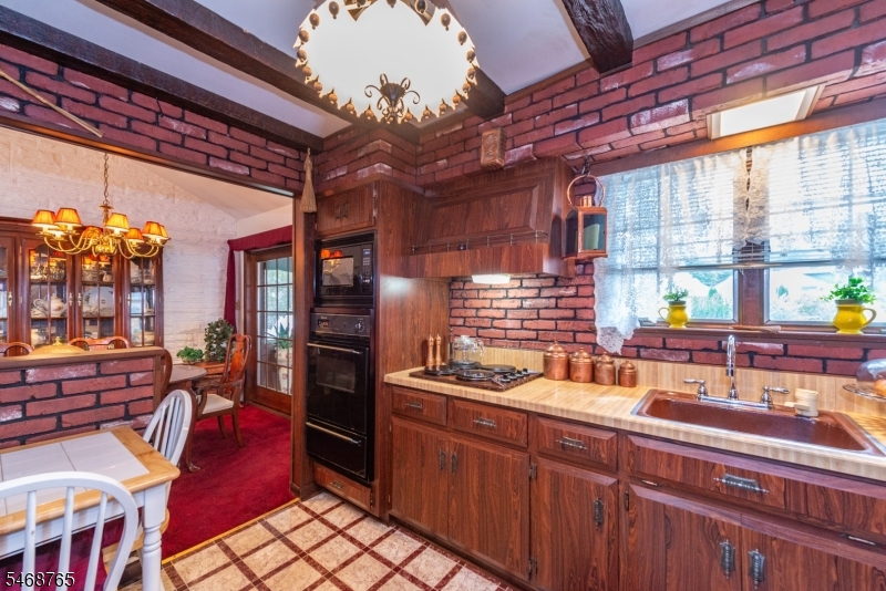 103 Sandra Drive Totowa NJ 07512