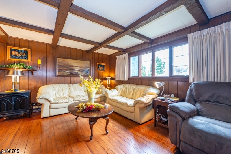 103 Sandra Drive Totowa NJ 07512