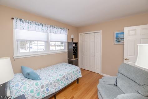 100 Eyland Avenue Roxbury NJ 07876