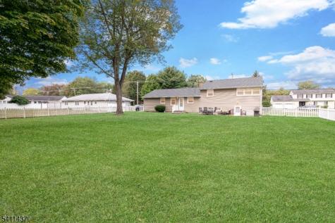 100 Eyland Avenue Roxbury NJ 07876