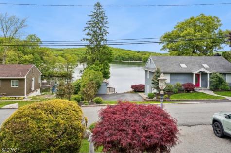 6 Waters Edge Kinnelon NJ 07405