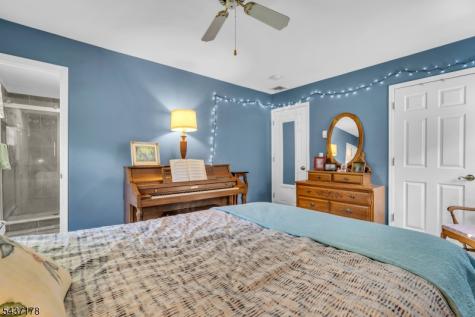 31 Water Street Independence NJ 07840