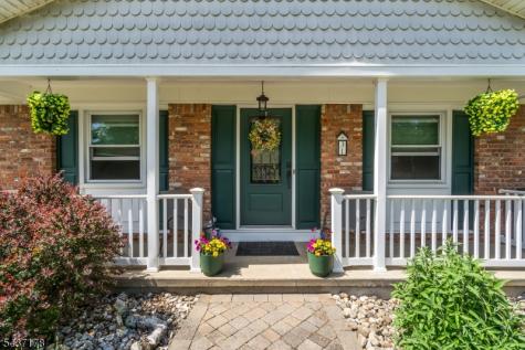 31 Water Street Independence NJ 07840