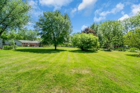 31 Water Street Independence NJ 07840