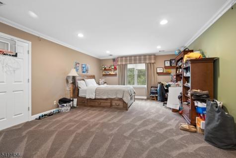 26 Farmersville Road Tewksbury NJ 07830