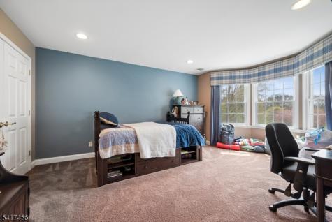 26 Farmersville Road Tewksbury NJ 07830