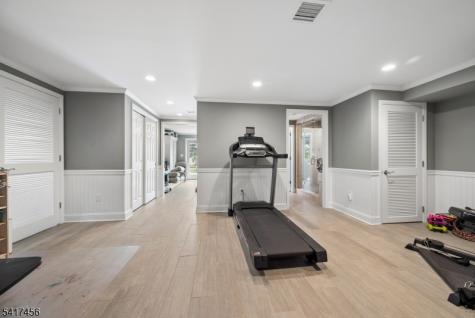 26 Farmersville Road Tewksbury NJ 07830