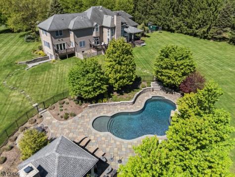 26 Farmersville Road Tewksbury NJ 07830
