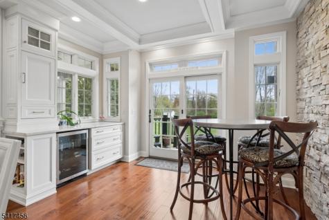 26 Farmersville Road Tewksbury NJ 07830