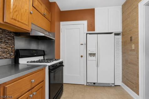 489 N Clinton Street East Orange NJ 07017