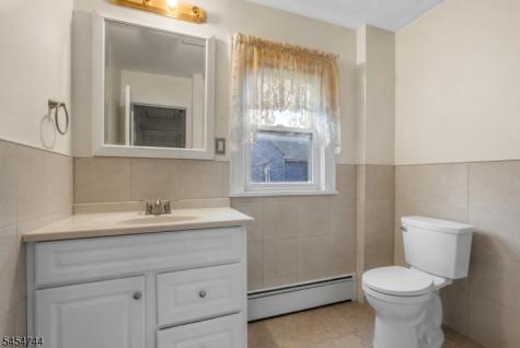 489 N Clinton Street East Orange NJ 07017